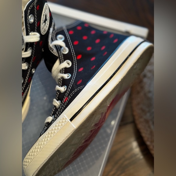 Converse Lip Valentines Edition - Picture 3 of 7